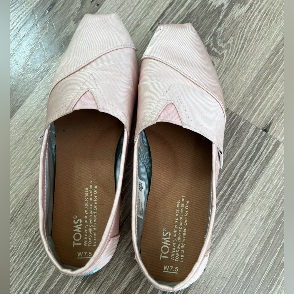 Pink Tom’s